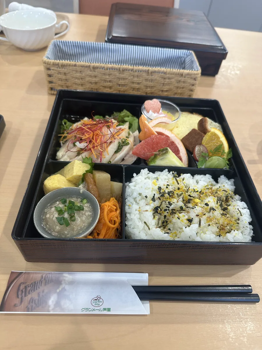 グランメール芦屋監修の産後ケアの昼食弁当